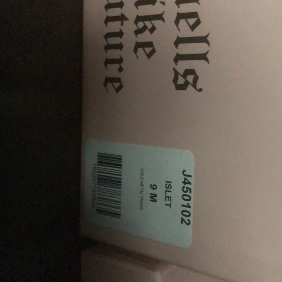 Juicy Couture Gold sandals - Picture 4 of 8